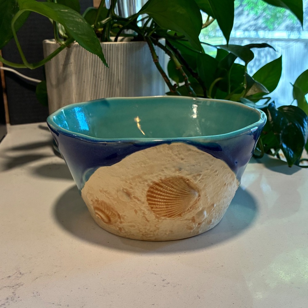 Big Sky Carvers Bowl Turquoise Seashell Coastal Beach House Ocean Seaside